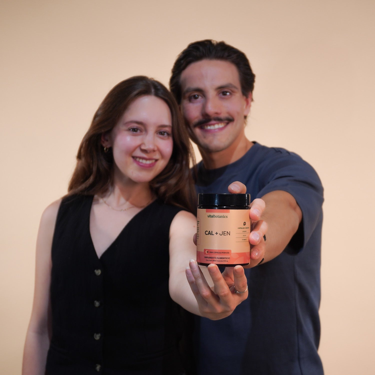 Frasco Calcio + Jengibre Vitalbotanics – suplemento de calcio y jengibre natural